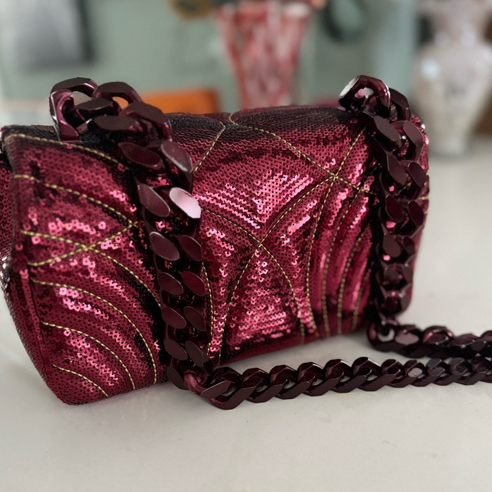 Burberry Lola Small Quilted Sequin Chain Shoulder Bag in Burgundy ~ EUC - Picture 5 of 14